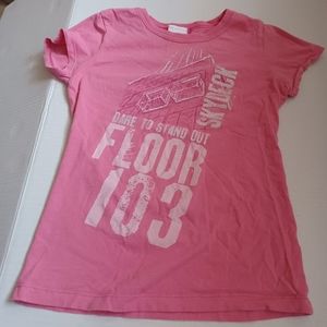 4/$30 Pink Chicago Skydeck Tee - Size Medium (7/8 - Girl)